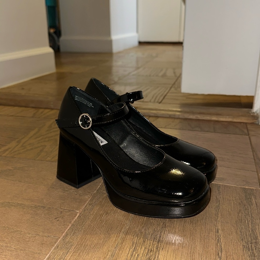 New Steve Madden Mary Jane platforms patent black ‘mingle’ style Size 6